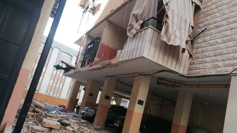 لبنان.. خالة “الغول” تلقى حتفها خلال تنظيفها “شقة العبوات الناسفة” (شاهد) انفجار شقة العبوات الناسفة watanserb.com