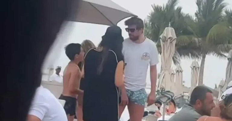 “وردة لإغاظة شاكيرا”.. بيكيه وكلارا شيا في رحلة رومانسية بدبي (فيديو) بيكيه وكلارا شيا في رحلة رومانسية بدبي watanserb.com