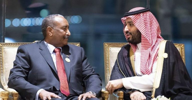 بلومبيرغ: هكذا سيختبر الصراع في السودان “الدبلوماسية العربية الجديدة” الصراع في السودان الدبلوماسية العربية الجديدة watanserb.com