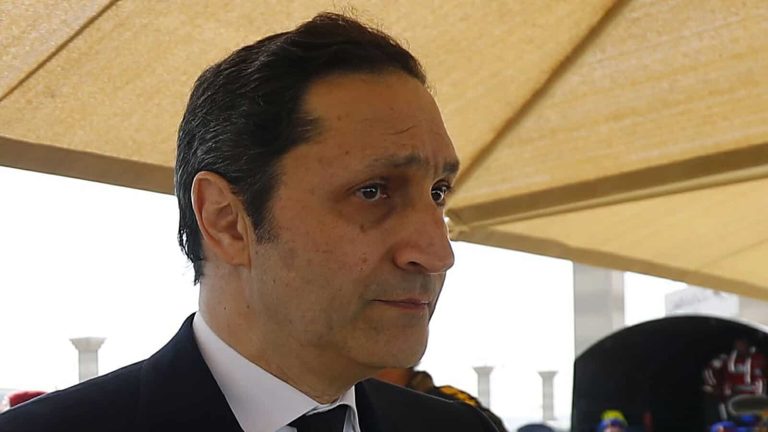 علاء مبارك يسب قناة الجزيرة بسبب احتجاز جنود مصريين في السودان (شاهد) احتجاز جنود مصريين في السودان watanserb.com