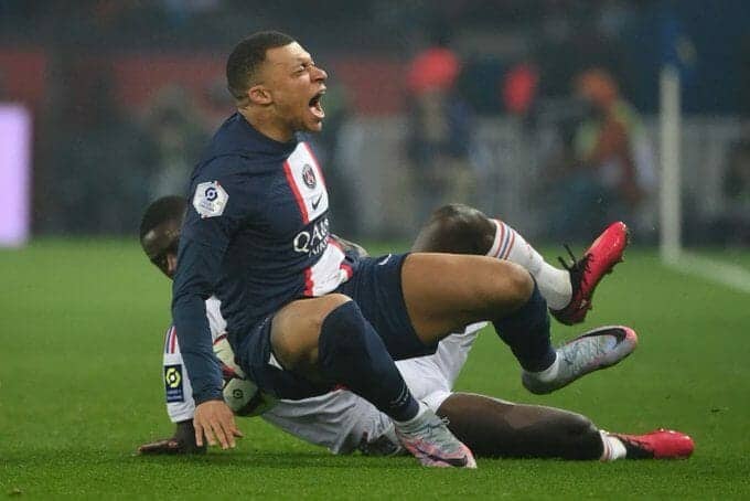 مبابي لاعب باريس