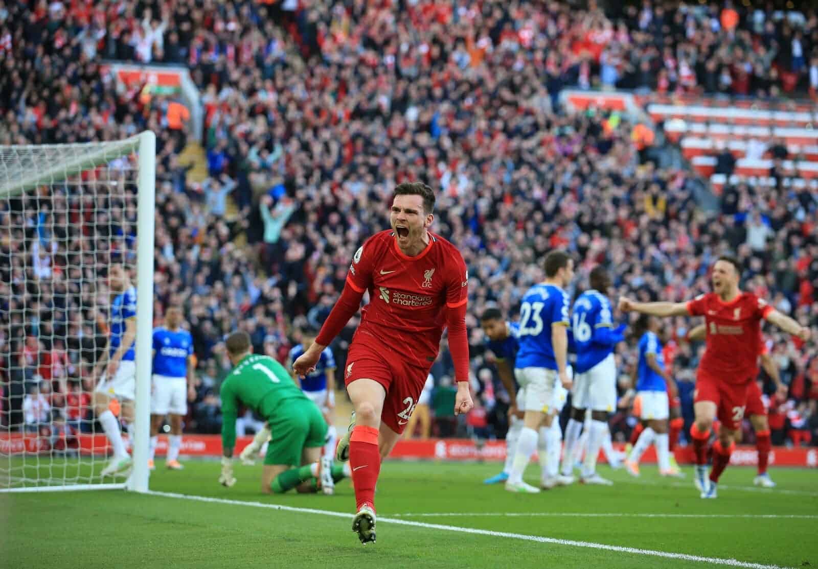 مدافع ليفربول روبرتسون