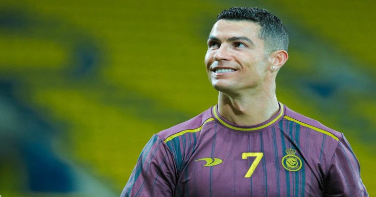 3 صفقات سوبر.. مطالب كريستيانو رونالدو من أجل البقاء مع النصر السعودي مطالب رونالدو من أجل البقاء مع النصر السعودي watanserb.com