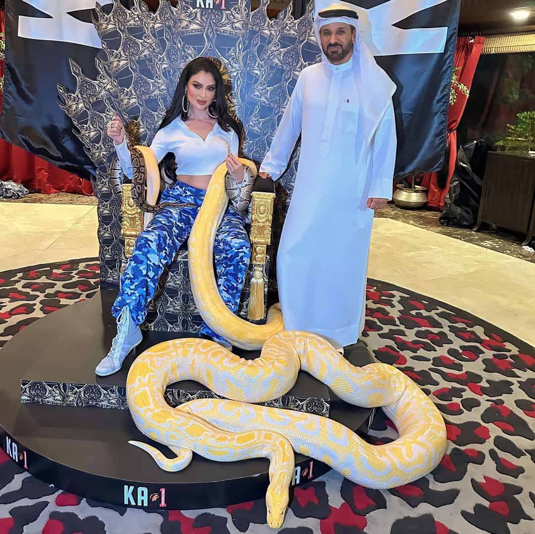 مريم حسين والأفعى
