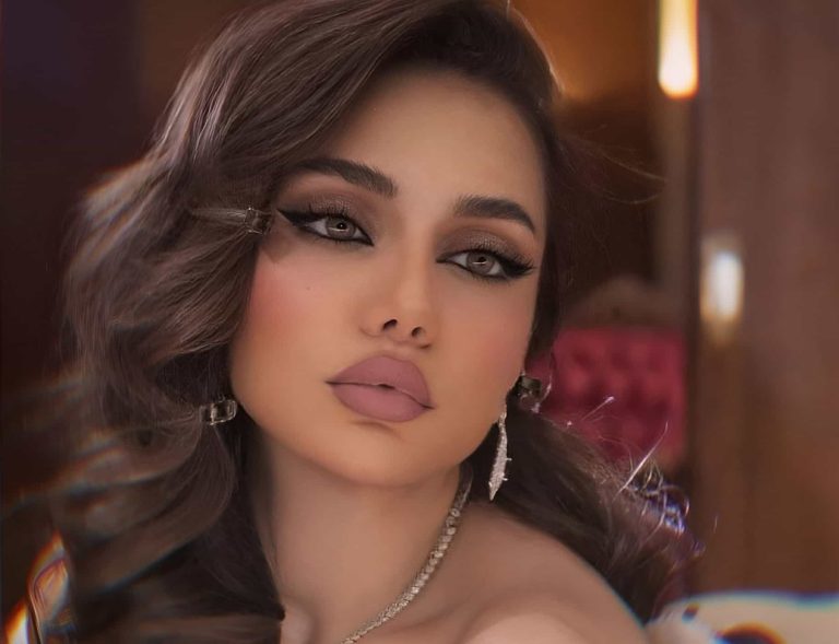 ابنة هيفاء وهبي تستعرض مؤخرتها بفستان أحمر ناري وتتفوق على والدتها في الإغراء (شاهد) ابنة هيفاء وهبي تستعرض مؤخرتها بفستان أحمر ناري وتتفوق على والدتها في الإغراء (شاهد) watanserb.com