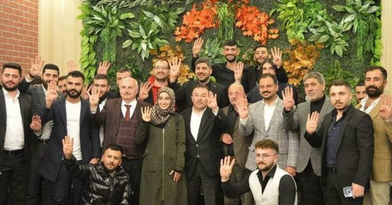 استقالة جماعية في حزب المستقبل والمعارضة في ورطة قبل الانتخابات watanserb.com