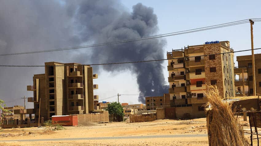 الدعم السريع تتوعد الجيش بعد قصف القصر الجمهوري القديم