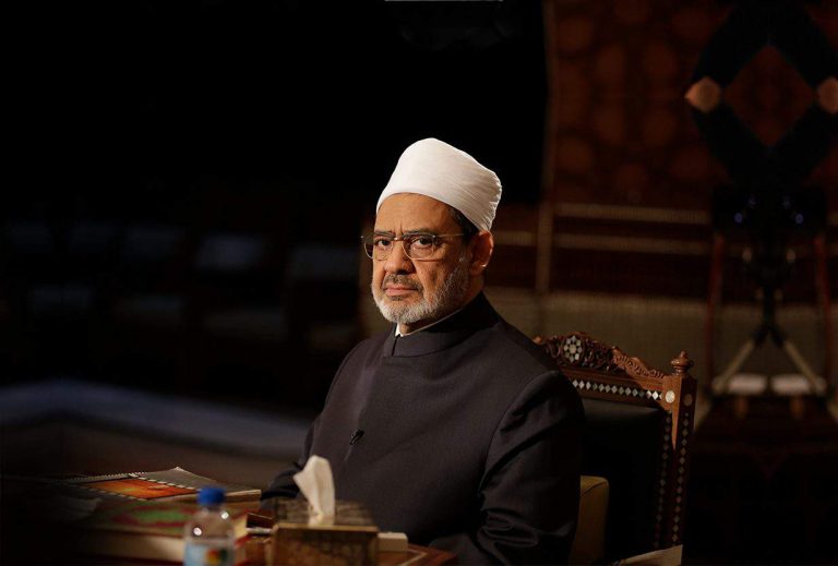 “المرأة التي تتزوج بعد الخلع تمارس الزنا”.. تصريح منسوب لشيخ الأزهر يفجر جدلا أحمد الطيب watanserb.com