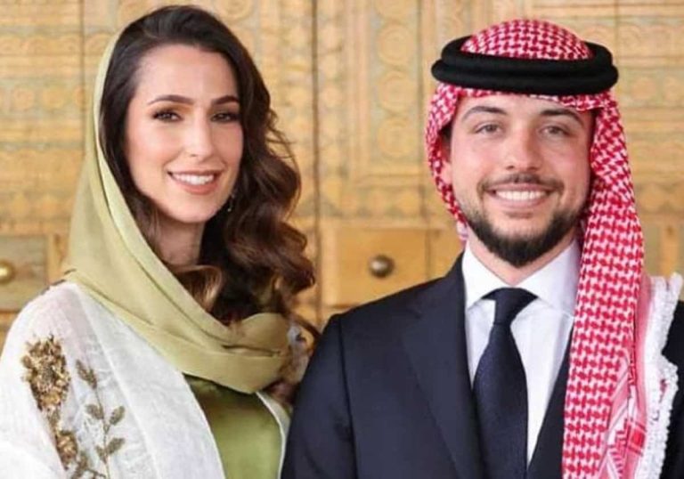 زفاف الأمير الحسين.. الملكة رانيا تشارك آخر الاستعدادات ورسالة مؤثرة إلى الأردنيين الأمير الحسين والآنسة رجوة آل سيف watanserb.com