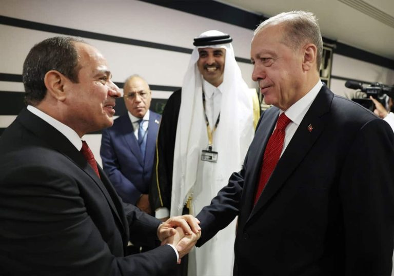 “من السيسي إلى المحمّدين”.. أعداء الأمس يباركون لـ أردوغان فوزه ويدعمونه السيسي وأردوغان watanserb.com