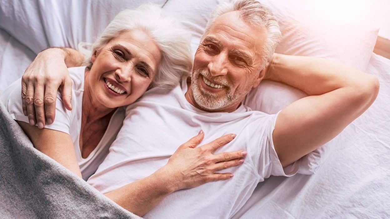 العلاقة بين الجنس ومتوسط العمر المتوقع