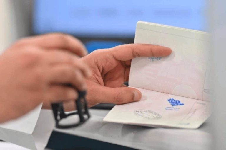 مفاجأة في ترتيب أفضل جوازات السفر لعام 2023 .. دولة خليجية أولاً جواز السفر الإماراتي يحتل المرتبة الأولى في أفضل جوازات السفر لعام 2023 watanserb.com