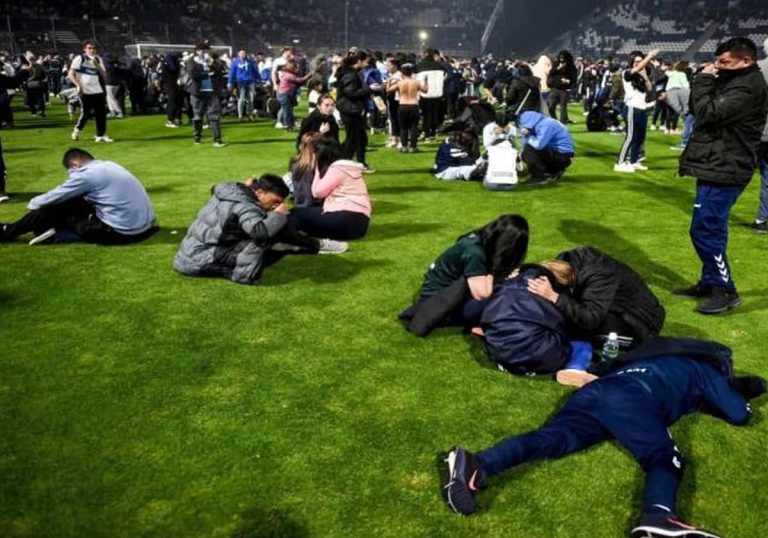 حادث تدافع مشجعين في السلفادور watanserb.com