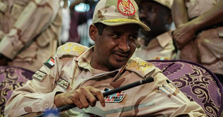 أكاديمي سوداني يكشف “السر الأكبر” وراء دعم الإمارات لـ حميدتي.. ما علاقة السعودية؟ دعم الإمارات لحميدتي watanserb.com