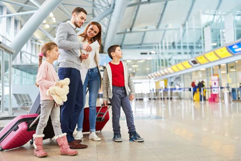 لرحلة مريحة هذا الصيف..إليك 8 نصائح قبل أن تسافر مع أطفالك لرحلة مريحة هذا الصيف..إليك 8 نصائح قبل أن تسافر مع أطفالك watanserb.com