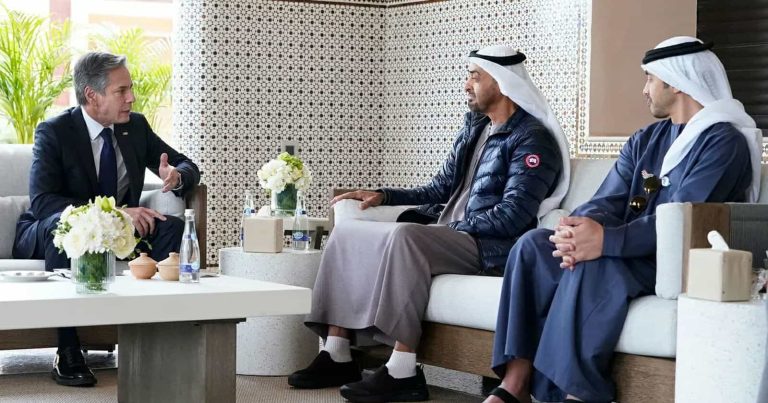 الولايات المتحدة والإمارات watanserb.com