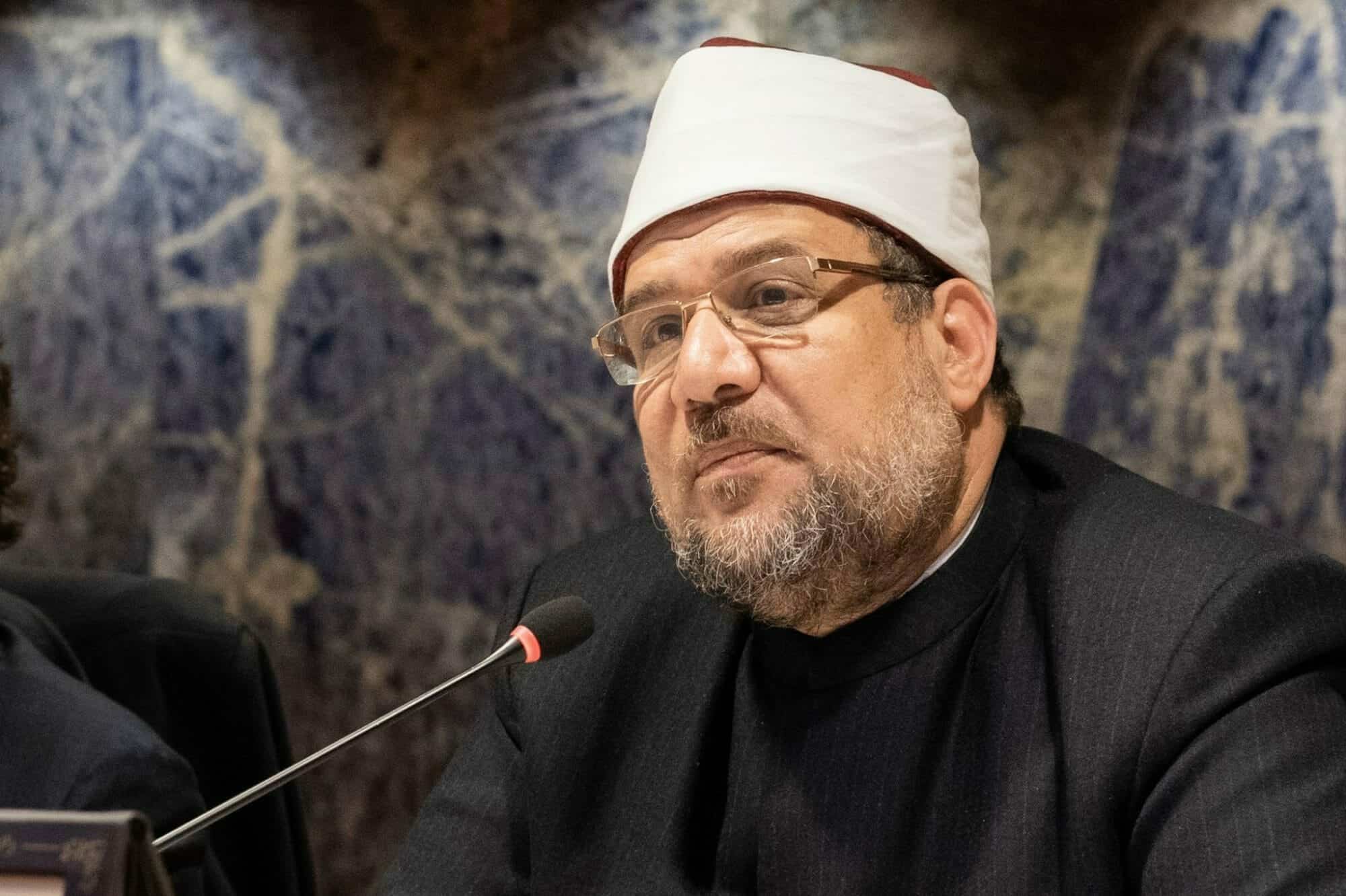 “اتق الله وارحل”.. مشهد غير مألوف في البرلمان المصري وهجوم على الوزير الفاسد فساد وزير الأوقاف المصري watanserb.com