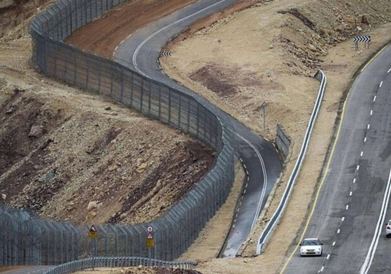 “الغرباء”.. ما قصة المدينة الضخمة التي تُدشنها إسرائيل على حدود مصر؟ "الغرباء".. ما قصة المدينة الضخمة التي تُدشنها إسرائيل على حدود مصر؟ watanserb.com
