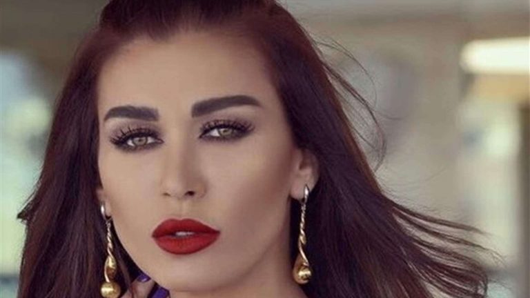 نادين الراسي تشعل حفل سيف نبيل بالرقص بفستان مثير وأحضان حارة (فيديو)
