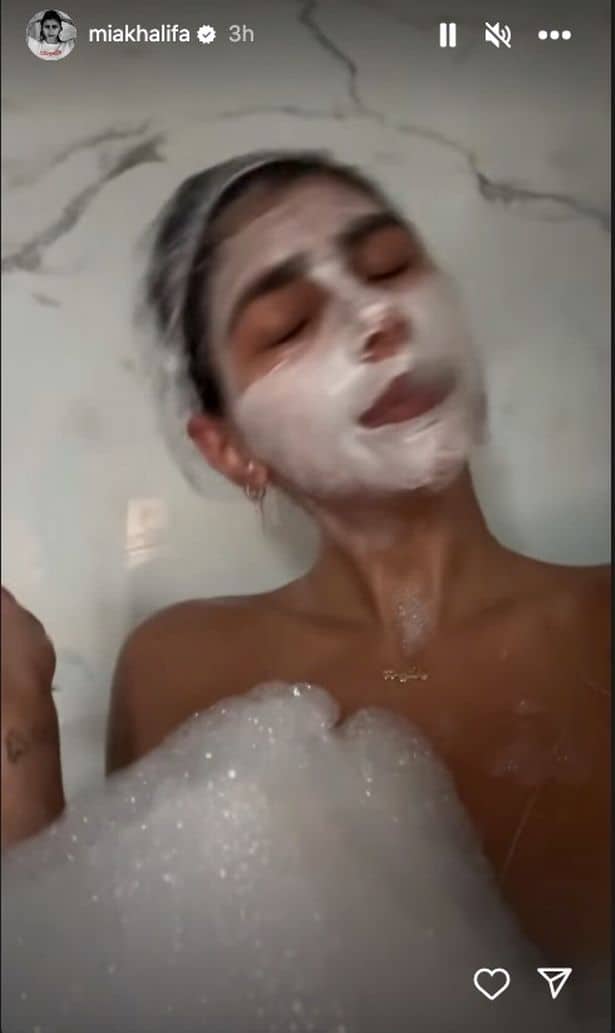 ميا خليفة