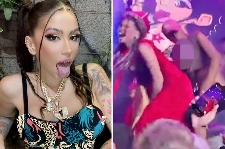 المغنية البرازيلية MC Pipokinha تمارس لعبة جنسية أمام الآلاف قبل تحولها للأغاني الدينية! المغنية البرازيلية MC Pipokinha تمارس لعبة جنسية أمام الآلاف قبل تحولها للأغاني الدينية!