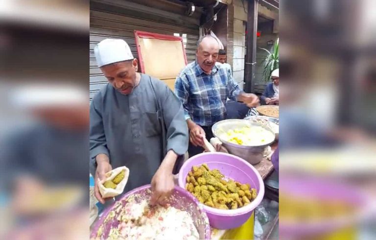 اليوم العالمي للفلافل.. موقف مؤثر من مسن مصري يثير تفاعلا واسعا اليوم العالمي للفلافل
