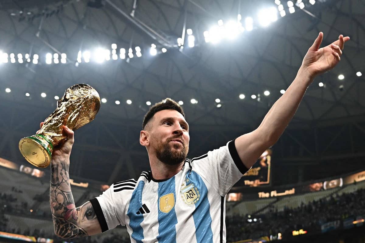 بطل كأس العالم ميسي