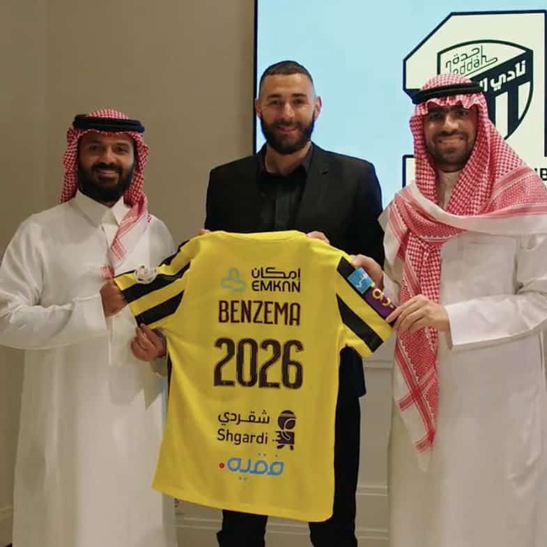 توقيع كريم بنزيما مع اتحاد جدة السعودي