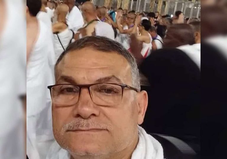 حاج مصري مات واقفا على عرفات.. هكذا نعاه ابنه وشهادات مؤثرة لجيرانه حاج مصري مات واقفا على عرفات.. هكذا نعاه ابنه وشهادات مؤثرة لجيرانه