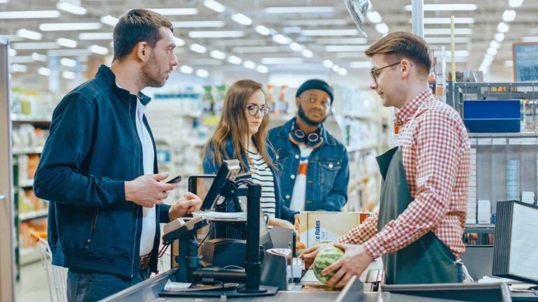 7 من كل 10 منتجات تُشترى من المحلات التجارية غير صحية