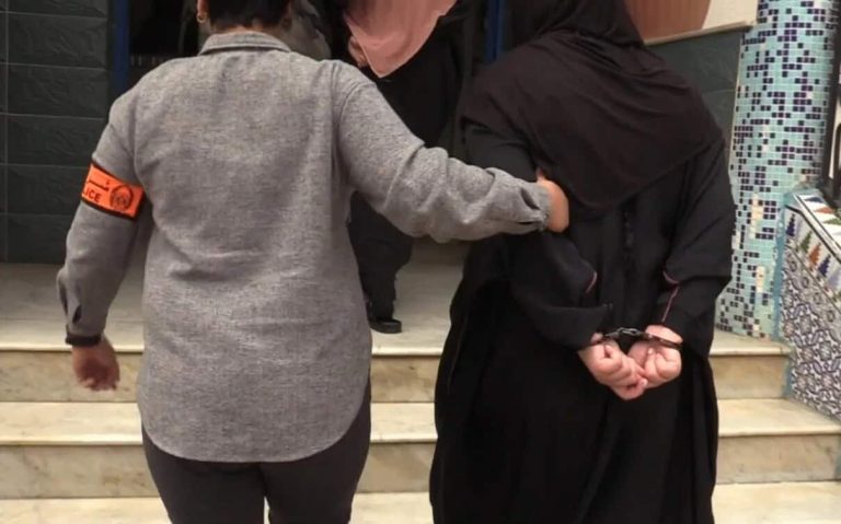 أخيرا.. ضبط “عصابة النساء” في الجزائر والشرطة تكشف التفاصيل (شاهد) السطو المسلح في الجزائر watanserb.com