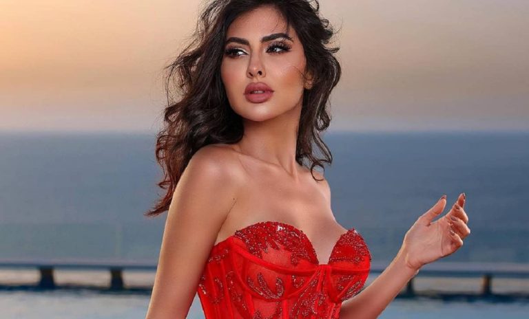 مريم حسين تركض بالبكيني لينكشف المستور (فيديو)