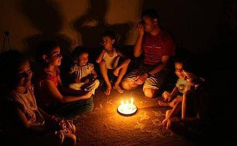 أزمة الكهرباء والفيديو المتداول.. هل كسرت حاجز الخوف لدى المصريين؟ أزمة الكهرباء والفيديو المتداول.. هل كسرت حاجز الخوف لدى المصريين؟