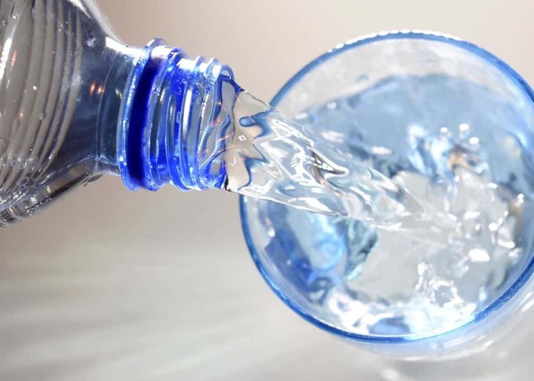 أفضل وقت لشرب الماء خلال اليوم هو هذا الوقت .. اختصاصية تغذية تكشفه أفضل وقت لشرب الماء في اليوم