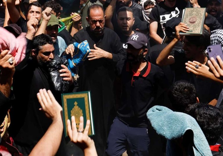 شاهد محاولة اقتحام سفارة الدنمارك في العراق بعد فيديو جديد لحرق المصحف