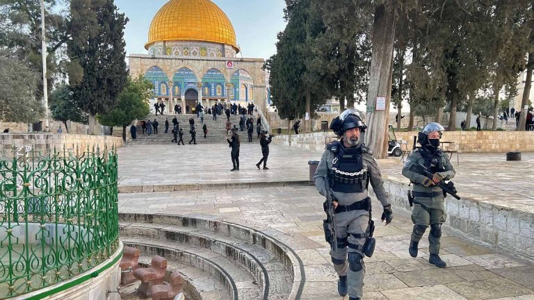 فضيحة..”هآرتس” تكشف عن تنازلات عربية وفلسطينية صادمة حول “الأقصى” لصالح إسرائيل الأقصى