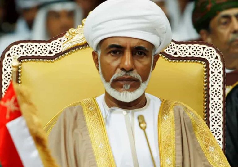 فيديوهات نادرة للسلطان الراحل قابوس في ذكرى توليه حكم السلطنة