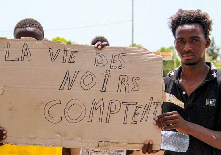 المهاجرون الأفارقة في تونس.. هكذا يتعرضون للمآسي بعد تحريض قيس سعيد المهاجرون الأفارقة في تونس.. هكذا يتعرضون للمآسي بعد تحريض قيس سعيد