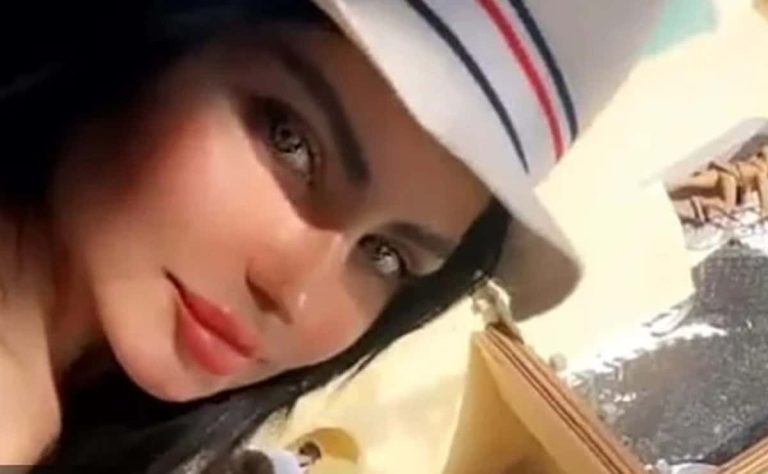 “أنا وبناتي بخير”.. حليمة بولند منهارة وتستنجد بالشرطة في روما (فيديو) "أنا وبناتي بخير".. حليمة بولند منهارة وتستنجد بالشرطة في روما (فيديو)