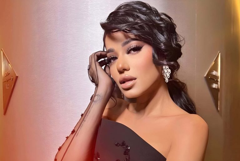 رحمة رياض تنضم للغناء مع كاظم الساهر بقميص نوم (فيديو)