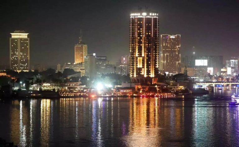 سبب أزمة انقطاع الكهرباء في مصر