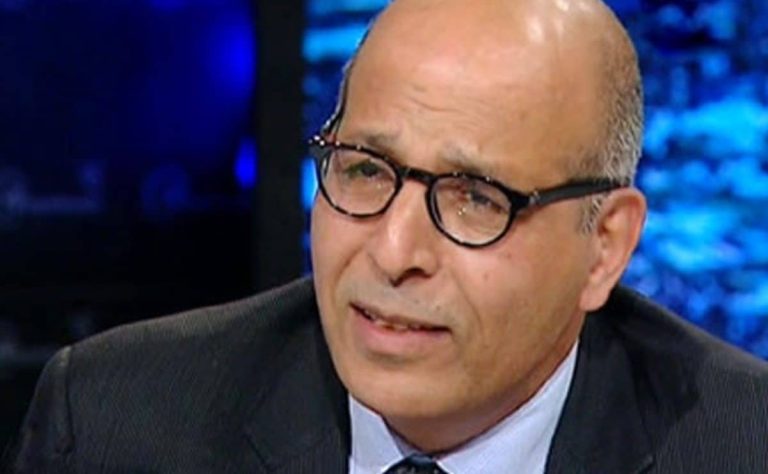 مأمون فندي يرد على نشأت الديهي ويتوعد بكشف فضائح لمسؤولين كبار مأمون فندي يرد على نشأت الديهي ويتوعد بكشف فضائح لمسؤولين كبار
