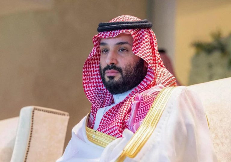 قوة المال السعودي وأساطير الكرة.. صحيفة تفضح أهداف ابن سلمان الخفية قوة المال السعودي وأساطير الكرة.. صحيفة تفضح أهداف ابن سلمان الخفية