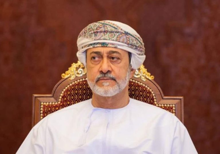 “العماني أولاً”.. السلطان هيثم يستجيب للباحثين عن عمل بقانون العمل الجديد "العماني أولاً".. السلطان هيثم يستجيب للباحثين عن عمل بقانون العمل الجديد