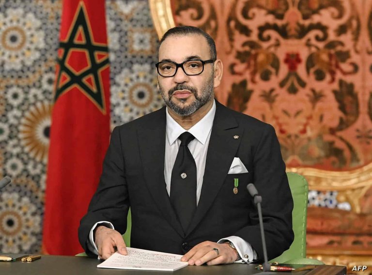 مراسم حفل “الركوع” والولاء وتجديد البيعة لـ”أمير المؤمنين” احتفالا بالذكرى الـ19 لتوليه العرش محمد السادس