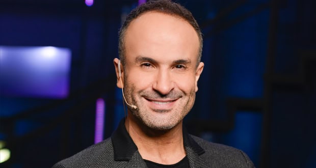 سيارته تحطمت بشكلٍ شبه كامل.. نجاة الفنان اللبناني أيمن زبيب من حادث سير مروع! أيمن زبيب