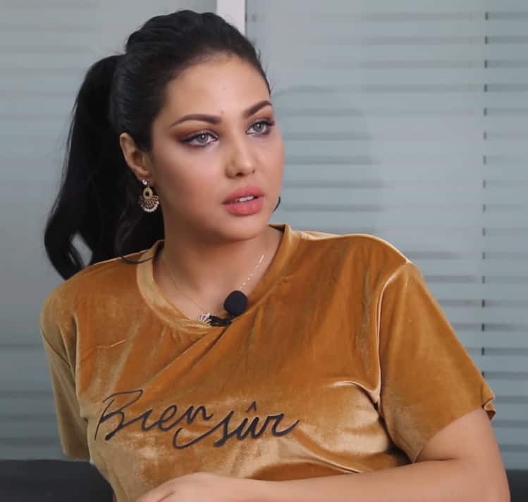‘ابتسام تسكت‘ تهاجم حسن الشافعي: ‘رجل حسود ولا يفعل شيئاً سوى الرفض‘ إبتسام تسكت