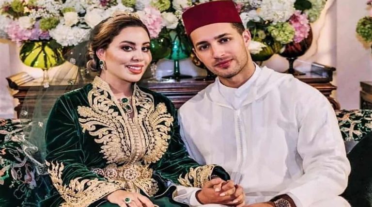 إطلالة نادرة لابنة أخت الملك محمد السادس مع مولودتها الجديدة (شاهد)