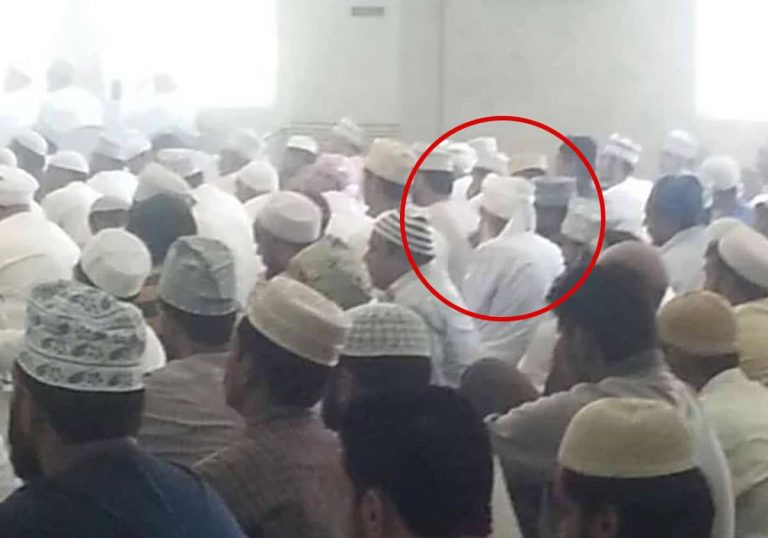 ما فعله الشيخ أحمد الخليلي أثار دهشة الجاليات المسلمة بالسلطنة