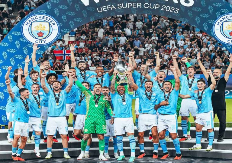 مانشستر سيتي يُتوج بكأس السوبر الأوروبي للمرة الأولى في تاريخه على حساب إشبيلية (شاهد) مانشستر سيتي